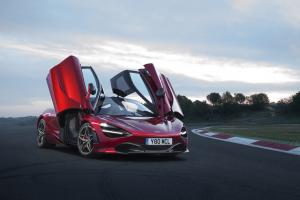 McLaren 720S Coupe 2017 года (NA)